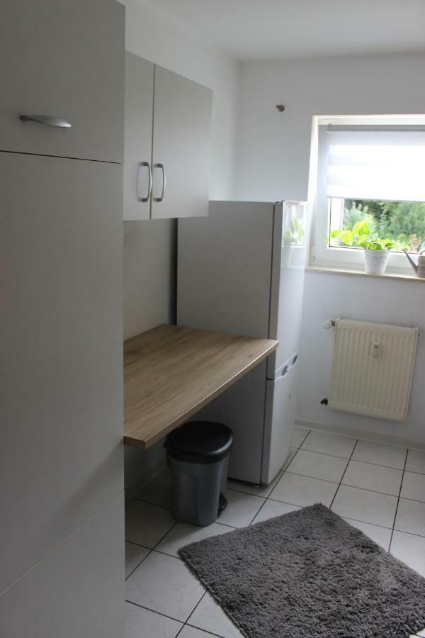Ferienwohnung Am Waldrand 렘버그 외부 사진